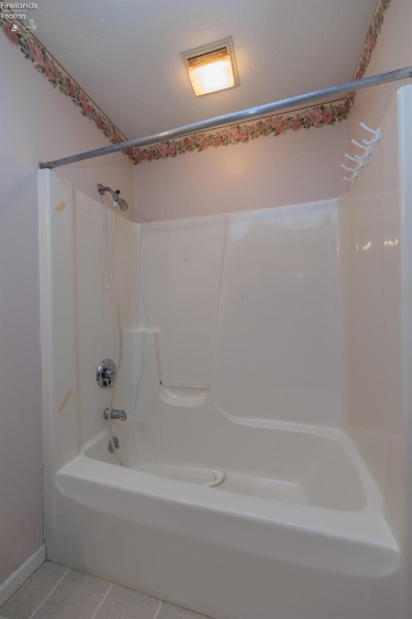 2310 Westwind Drive, Sandusky, 44870, 2 Bedroom Bedrooms, ,2 BathroomBathrooms,Residential,For Sale,Westwind,20263936