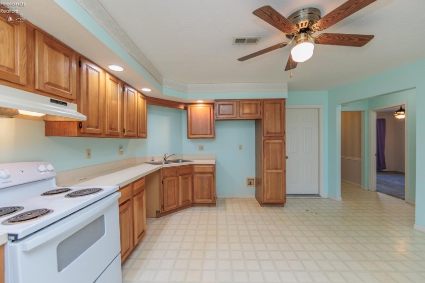 2310 Westwind Drive, Sandusky, 44870, 2 Bedroom Bedrooms, ,2 BathroomBathrooms,Residential,For Sale,Westwind,20263936
