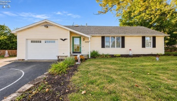 2058 Skyline Drive, Marblehead, 43440, 3 Bedroom Bedrooms, ,2 BathroomBathrooms,Residential,For Sale,Skyline,20263948 2058 Skyline Drive, Marblehead, 43440, 3 Bedroom Bedrooms, ,2 BathroomBathrooms,Residential,For Sale,Skyline,20263948