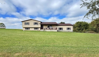 122 County Road 17, Tiffin, 44883, 3 Bedroom Bedrooms, ,2 BathroomBathrooms,Residential,For Sale,County Road 17,20263931