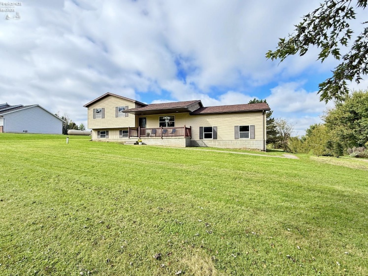 122 County Road 17, Tiffin, 44883, 3 Bedroom Bedrooms, ,2 BathroomBathrooms,Residential,For Sale,County Road 17,20263931