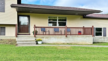 122 County Road 17, Tiffin, 44883, 3 Bedroom Bedrooms, ,2 BathroomBathrooms,Residential,For Sale,County Road 17,20263931