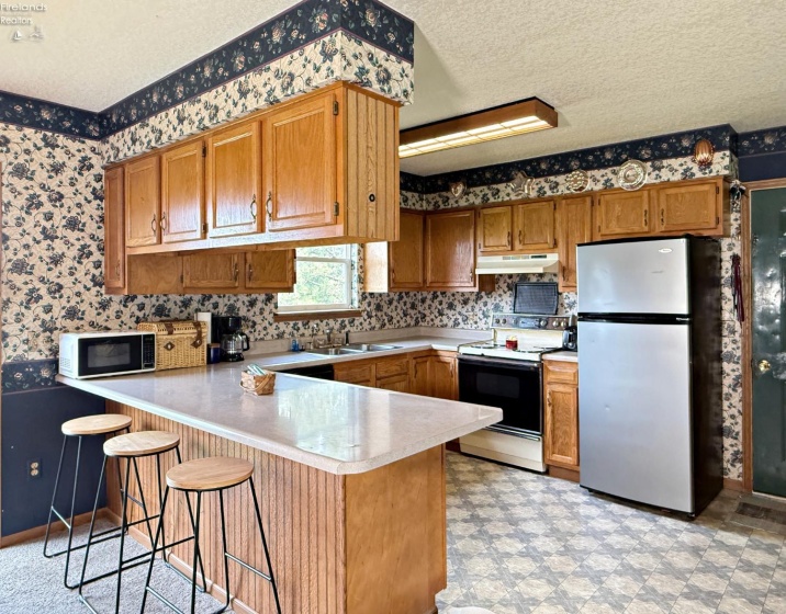 122 County Road 17, Tiffin, 44883, 3 Bedroom Bedrooms, ,2 BathroomBathrooms,Residential,For Sale,County Road 17,20263931