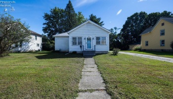 11 Jackson Street, Norwalk, 44857, 2 Bedroom Bedrooms, ,1 BathroomBathrooms,Residential,For Sale,Jackson,20263945 11 Jackson Street, Norwalk, 44857, 2 Bedroom Bedrooms, ,1 BathroomBathrooms,Residential,For Sale,Jackson,20263945