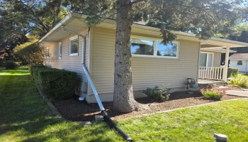 1725 Port Clinton Rd, Fremont, 43420, 3 Bedroom Bedrooms, ,2 BathroomBathrooms,Residential,For Sale,Port Clinton Rd,20263943 1725 Port Clinton Rd, Fremont, 43420, 3 Bedroom Bedrooms, ,2 BathroomBathrooms,Residential,For Sale,Port Clinton Rd,20263943