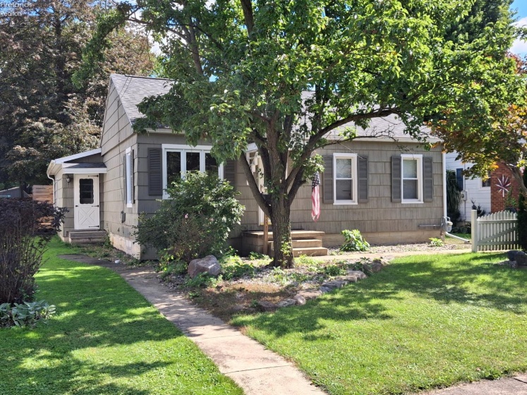 37 Maple Street, Norwalk, 44857, 3 Bedroom Bedrooms, ,2 BathroomBathrooms,Residential,For Sale,Maple,20263952