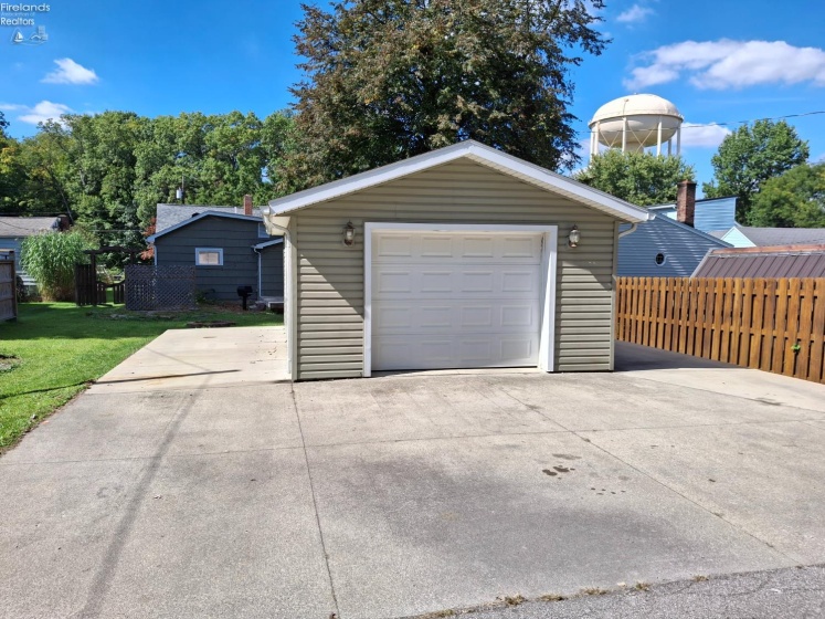 37 Maple Street, Norwalk, 44857, 3 Bedroom Bedrooms, ,2 BathroomBathrooms,Residential,For Sale,Maple,20263952