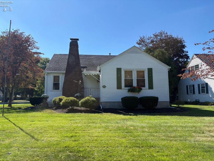 109 Elm Street, Milan, 44839, 4 Bedroom Bedrooms, ,2 BathroomBathrooms,Residential,For Sale,Elm,20263956