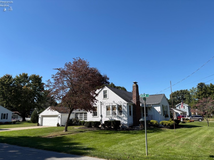109 Elm Street, Milan, 44839, 4 Bedroom Bedrooms, ,2 BathroomBathrooms,Residential,For Sale,Elm,20263956
