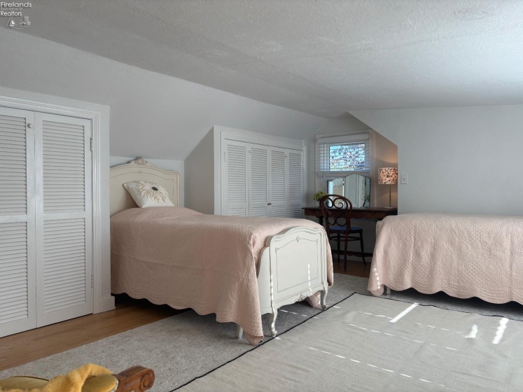 109 Elm Street, Milan, 44839, 4 Bedroom Bedrooms, ,2 BathroomBathrooms,Residential,For Sale,Elm,20263956