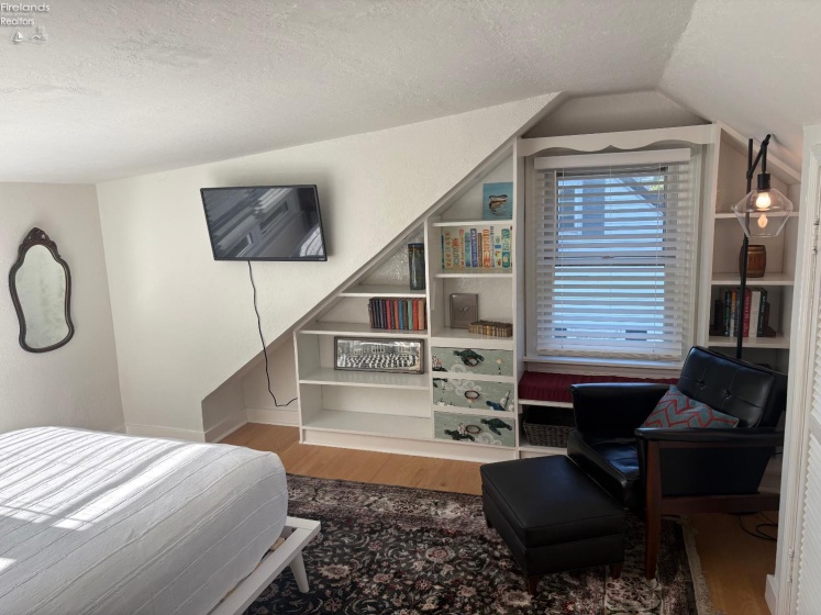 109 Elm Street, Milan, 44839, 4 Bedroom Bedrooms, ,2 BathroomBathrooms,Residential,For Sale,Elm,20263956