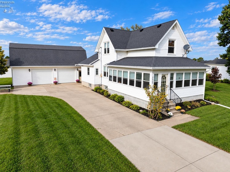 5920 Clover Lane, Walbridge, 43465, 4 Bedroom Bedrooms, ,1 BathroomBathrooms,Residential,For Sale,Clover,20263725