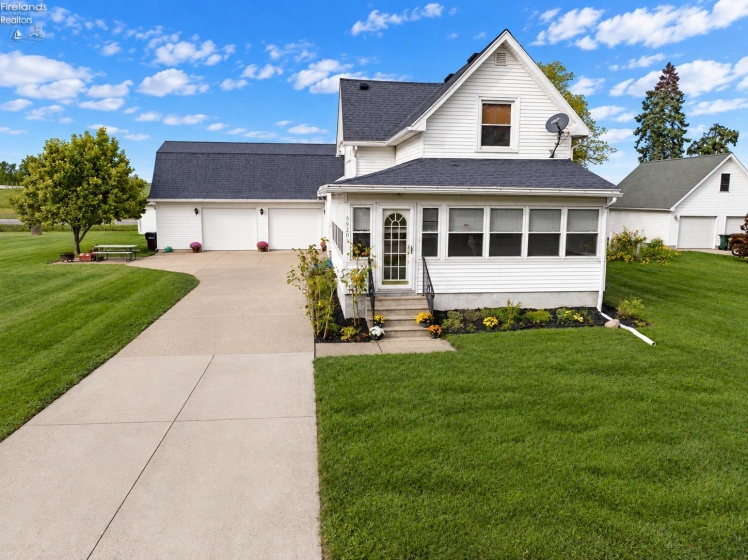 5920 Clover Lane, Walbridge, 43465, 4 Bedroom Bedrooms, ,1 BathroomBathrooms,Residential,For Sale,Clover,20263725