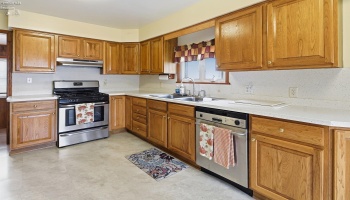5920 Clover Lane, Walbridge, 43465, 4 Bedroom Bedrooms, ,1 BathroomBathrooms,Residential,For Sale,Clover,20263725