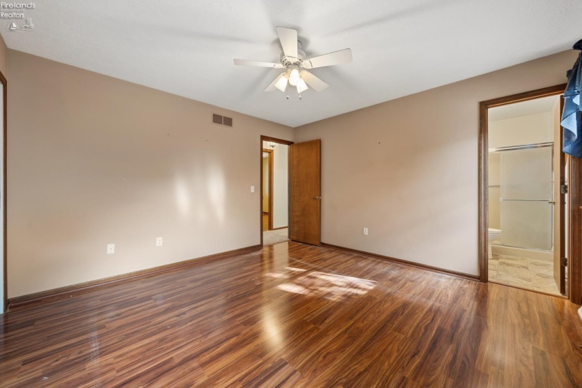 314 Linden Way Drive, Sandusky, 44870, 3 Bedroom Bedrooms, ,3 BathroomBathrooms,Residential,For Sale,Linden Way,20263815
