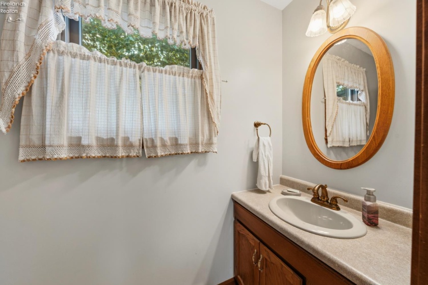 314 Linden Way Drive, Sandusky, 44870, 3 Bedroom Bedrooms, ,3 BathroomBathrooms,Residential,For Sale,Linden Way,20263815
