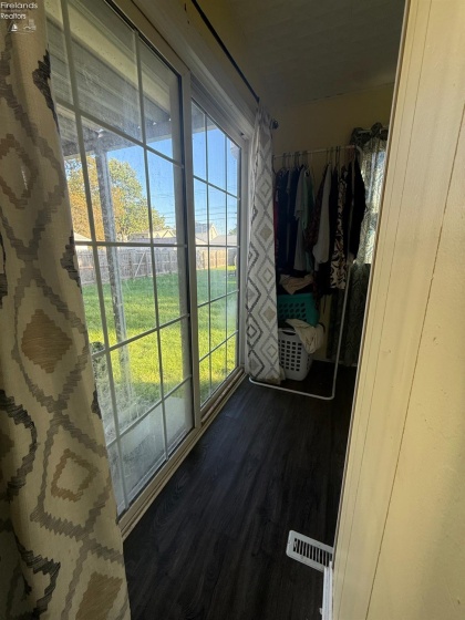 419 East Stevenson, Gibsonburg, 43431, 3 Bedroom Bedrooms, ,2 BathroomBathrooms,Residential,For Sale,East Stevenson,20263969