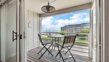 128 Clinton Reef Drive, Port Clinton, 43452, 2 Bedroom Bedrooms, ,1 BathroomBathrooms,Residential,For Sale,Clinton Reef,20263953