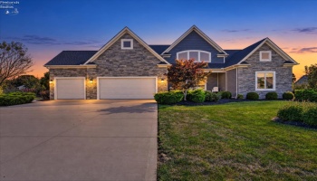 5211 Bay Pointe Circle, Port Clinton, 43452, 6 Bedroom Bedrooms, ,5 BathroomBathrooms,Residential,For Sale,Bay Pointe,20263961