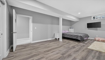 5211 Bay Pointe Circle, Port Clinton, 43452, 6 Bedroom Bedrooms, ,5 BathroomBathrooms,Residential,For Sale,Bay Pointe,20263961