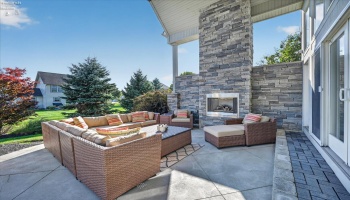 5211 Bay Pointe Circle, Port Clinton, 43452, 6 Bedroom Bedrooms, ,5 BathroomBathrooms,Residential,For Sale,Bay Pointe,20263961
