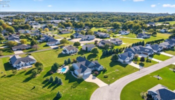 5211 Bay Pointe Circle, Port Clinton, 43452, 6 Bedroom Bedrooms, ,5 BathroomBathrooms,Residential,For Sale,Bay Pointe,20263961