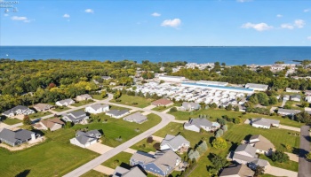 5211 Bay Pointe Circle, Port Clinton, 43452, 6 Bedroom Bedrooms, ,5 BathroomBathrooms,Residential,For Sale,Bay Pointe,20263961