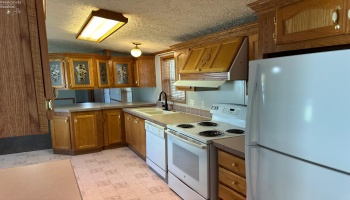 200 Ontario Street, LaCarne, 43439, 2 Bedroom Bedrooms, ,2 BathroomBathrooms,Residential,For Sale,Ontario,20263971