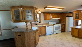200 Ontario Street, LaCarne, 43439, 2 Bedroom Bedrooms, ,2 BathroomBathrooms,Residential,For Sale,Ontario,20263971