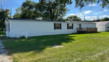 200 Ontario Street, LaCarne, 43439, 2 Bedroom Bedrooms, ,2 BathroomBathrooms,Residential,For Sale,Ontario,20263971