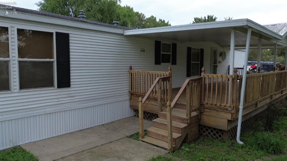 200 Ontario Street, LaCarne, 43439, 2 Bedroom Bedrooms, ,2 BathroomBathrooms,Residential,For Sale,Ontario,20263971
