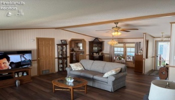 60 N SR 101, Tiffin, 44883, 3 Bedroom Bedrooms, ,2 BathroomBathrooms,Residential,For Sale,N SR 101,20263964
