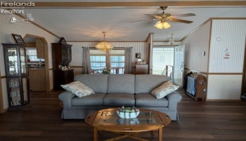 60 N SR 101, Tiffin, 44883, 3 Bedroom Bedrooms, ,2 BathroomBathrooms,Residential,For Sale,N SR 101,20263964