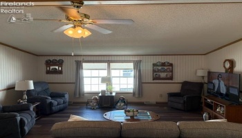 60 N SR 101, Tiffin, 44883, 3 Bedroom Bedrooms, ,2 BathroomBathrooms,Residential,For Sale,N SR 101,20263964