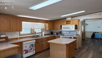 60 N SR 101, Tiffin, 44883, 3 Bedroom Bedrooms, ,2 BathroomBathrooms,Residential,For Sale,N SR 101,20263964