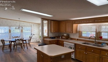 60 N SR 101, Tiffin, 44883, 3 Bedroom Bedrooms, ,2 BathroomBathrooms,Residential,For Sale,N SR 101,20263964