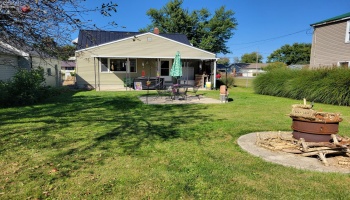 1918 Wade Boulevard, Sandusky, 44870, 3 Bedroom Bedrooms, ,1 BathroomBathrooms,Residential,For Sale,Wade,20263951 1918 Wade Boulevard, Sandusky, 44870, 3 Bedroom Bedrooms, ,1 BathroomBathrooms,Residential,For Sale,Wade,20263951