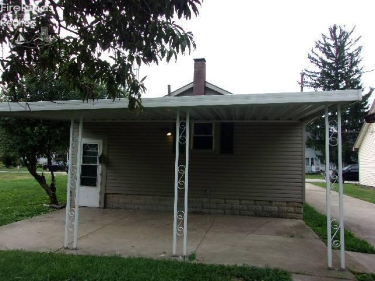 516 Miller Avenue, Fostoria, 44830, 2 Bedroom Bedrooms, ,1 BathroomBathrooms,Residential,For Sale,Miller,20263981