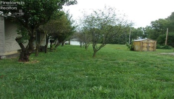 516 Miller Avenue, Fostoria, 44830, 2 Bedroom Bedrooms, ,1 BathroomBathrooms,Residential,For Sale,Miller,20263981