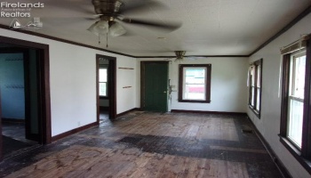 516 Miller Avenue, Fostoria, 44830, 2 Bedroom Bedrooms, ,1 BathroomBathrooms,Residential,For Sale,Miller,20263981