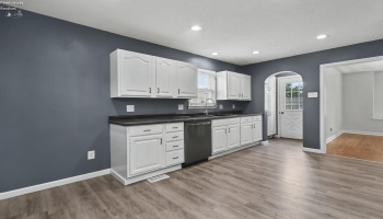 422 Northwest St, Bellevue, 44811, 3 Bedroom Bedrooms, ,2 BathroomBathrooms,Residential,For Sale,Northwest St,20263984