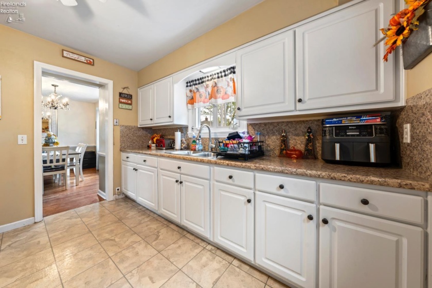 304 42nd Street, Sandusky, 44870, 2 Bedroom Bedrooms, ,2 BathroomBathrooms,Residential,For Sale,42nd,20263817
