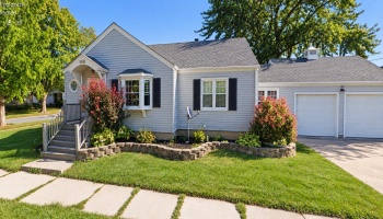 304 42nd Street, Sandusky, 44870, 2 Bedroom Bedrooms, ,2 BathroomBathrooms,Residential,For Sale,42nd,20263817 304 42nd Street, Sandusky, 44870, 2 Bedroom Bedrooms, ,2 BathroomBathrooms,Residential,For Sale,42nd,20263817
