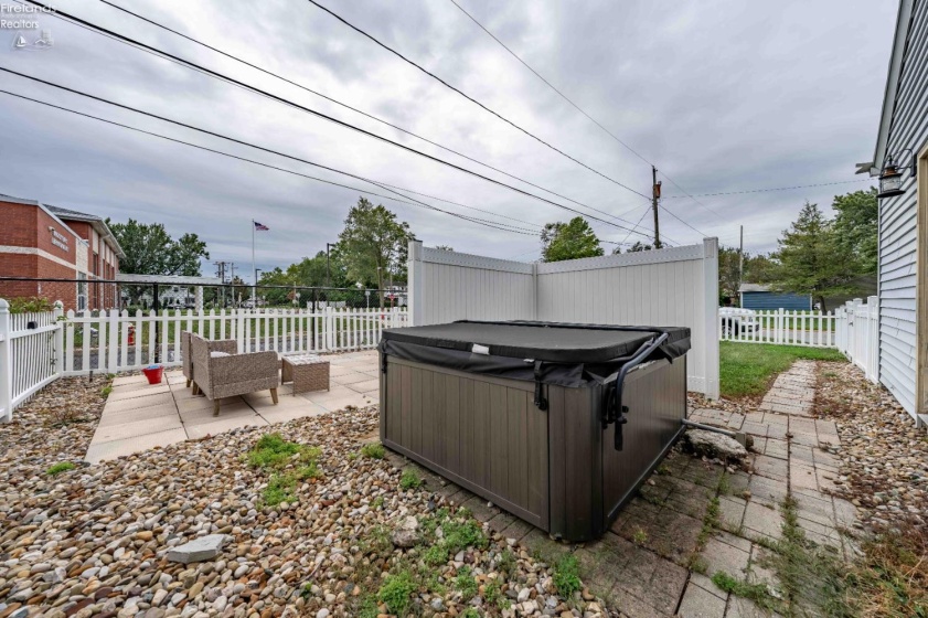 304 42nd Street, Sandusky, 44870, 2 Bedroom Bedrooms, ,2 BathroomBathrooms,Residential,For Sale,42nd,20263817