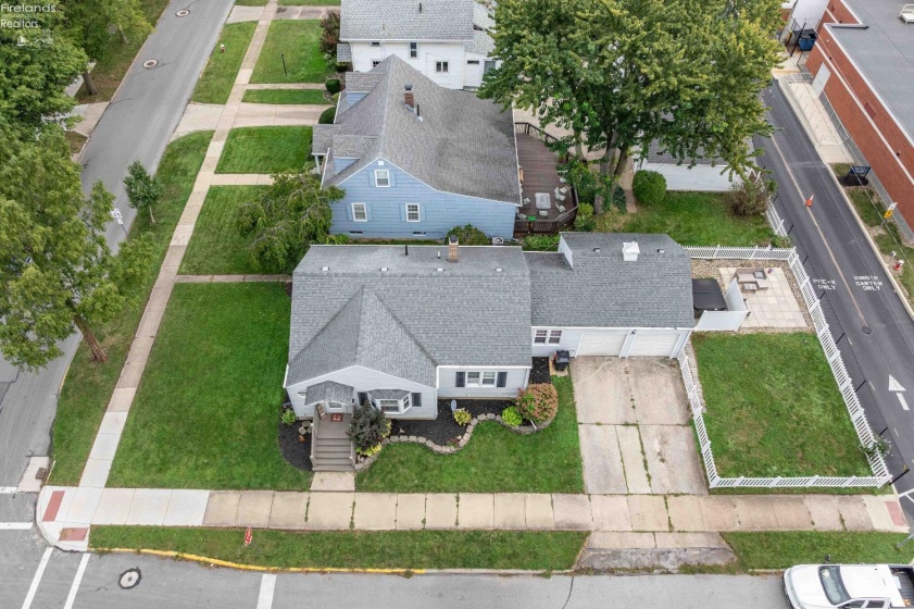 304 42nd Street, Sandusky, 44870, 2 Bedroom Bedrooms, ,2 BathroomBathrooms,Residential,For Sale,42nd,20263817