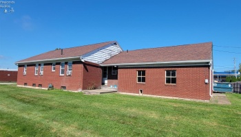 3230 Venice Road, Sandusky, 44870, 3 Bedroom Bedrooms, ,2 BathroomBathrooms,Residential,For Sale,Venice,20263769