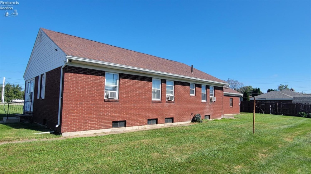 3230 Venice Road, Sandusky, 44870, 3 Bedroom Bedrooms, ,2 BathroomBathrooms,Residential,For Sale,Venice,20263769