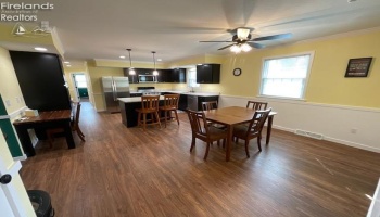 1705 Hayes Avenue, Fremont, 43420, 2 Bedroom Bedrooms, ,2 BathroomBathrooms,Residential,For Sale,Hayes,20264033