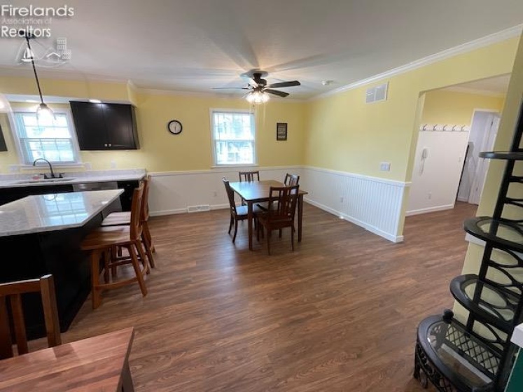 1705 Hayes Avenue, Fremont, 43420, 2 Bedroom Bedrooms, ,2 BathroomBathrooms,Residential,For Sale,Hayes,20264033