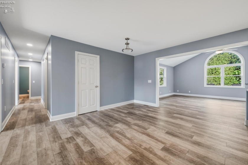 2124 Roselawn Drive, Fremont, 43420, 3 Bedroom Bedrooms, ,3 BathroomBathrooms,Residential,For Sale,Roselawn,20263794